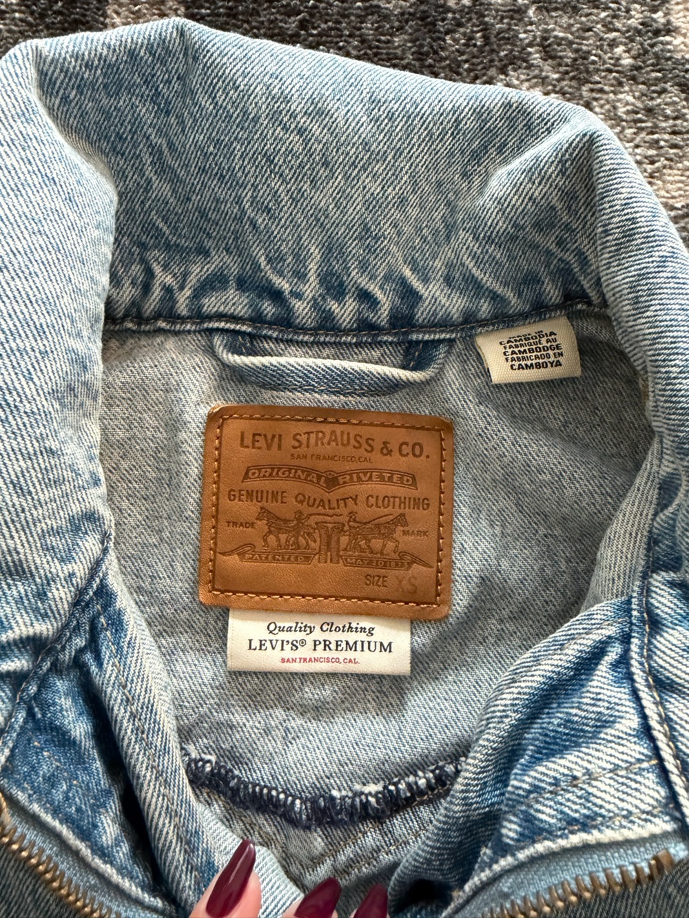 Levi Denim Jacket - Picture 2 of 2